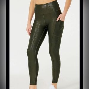 Marika High Rise Athletic Leggings / Side Pockets / Dark Green / XL